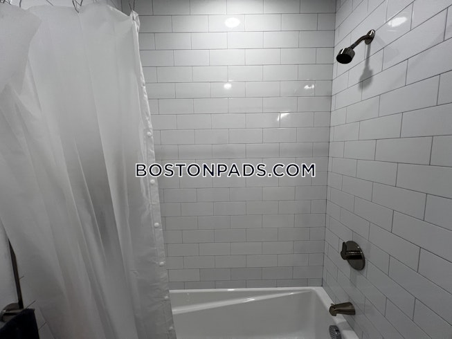 Boston - $2,800+ /mo