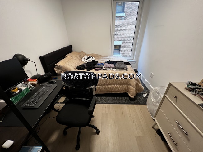 Boston - $2,800+ /mo