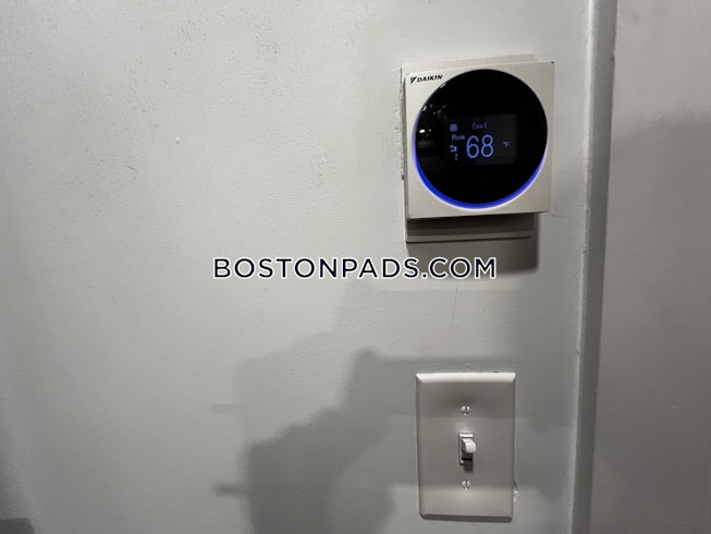 Boston - $2,800+ /mo