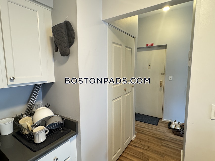 BOSTON - BEACON HILL - 1 Bed, 1 Bath - Image 20