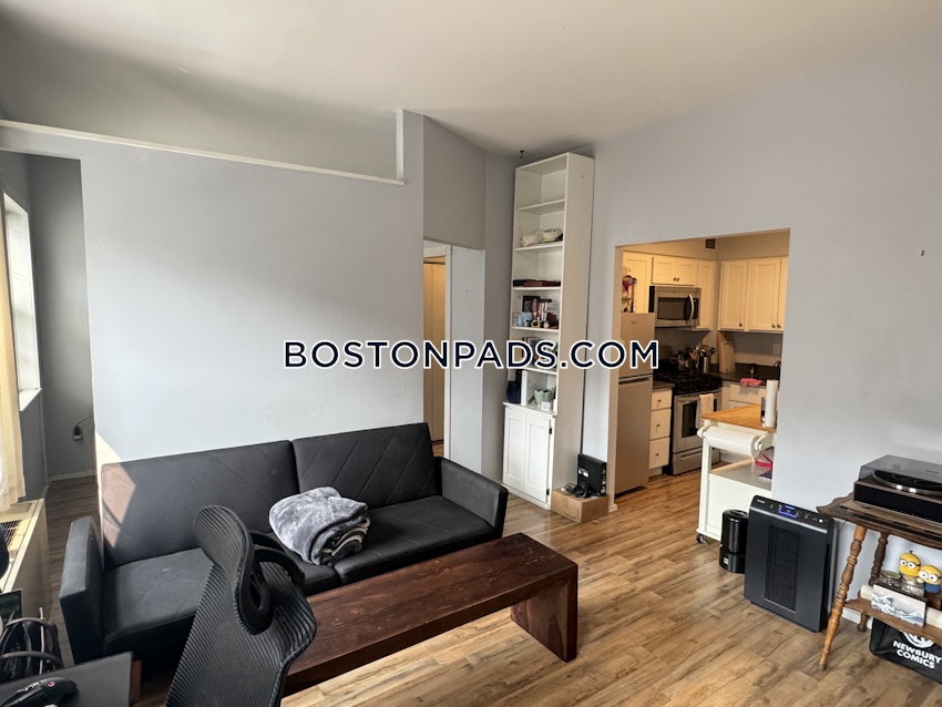 BOSTON - BEACON HILL - 1 Bed, 1 Bath - Image 1