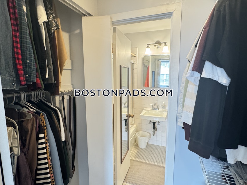 BOSTON - BEACON HILL - 1 Bed, 1 Bath - Image 13