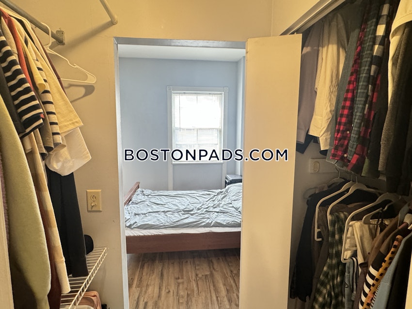 BOSTON - BEACON HILL - 1 Bed, 1 Bath - Image 11