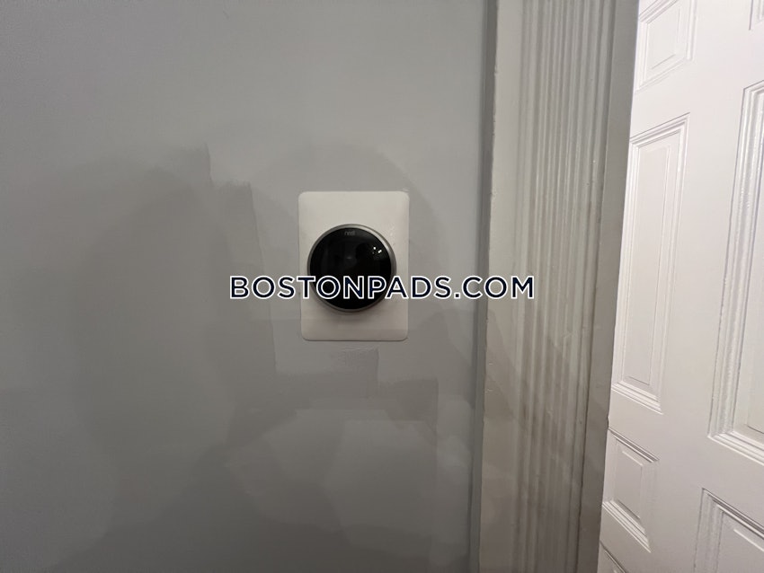 BOSTON - BACK BAY - 1 Bed, 1 Bath - Image 21