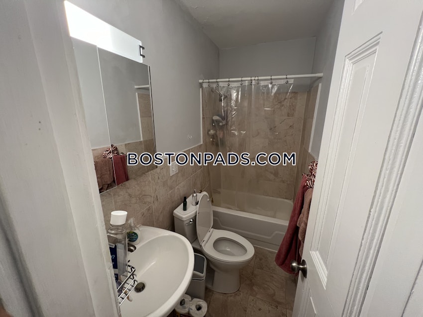 BOSTON - BACK BAY - 1 Bed, 1 Bath - Image 31