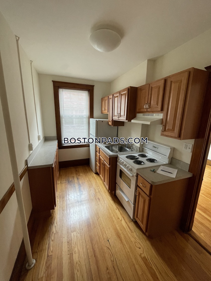 SOMERVILLE - SPRING HILL - 1 Bed, 1 Bath - Image 4