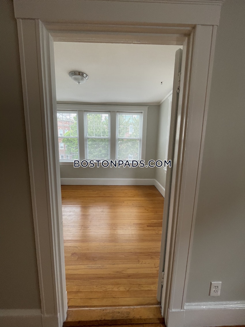 SOMERVILLE - SPRING HILL - 1 Bed, 1 Bath - Image 6