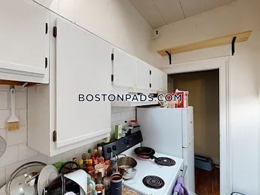 BOSTON - BACK BAY - 1 Bed, 1 Bath - Image 2