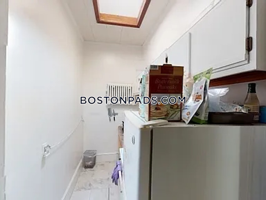 BOSTON - BACK BAY - 1 Bed, 1 Bath - Image 8