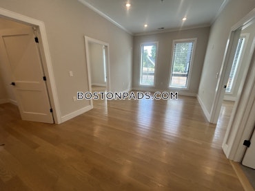 Boston - 5 Beds, 2 Baths