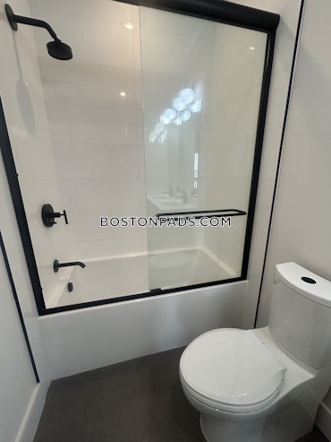 Boston - 5 Beds, 2 Baths