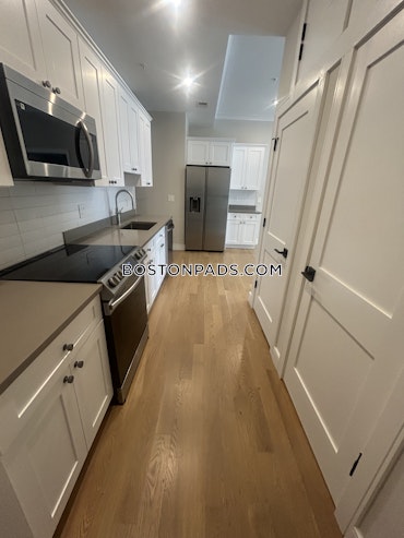 Boston - 5 Beds, 2 Baths