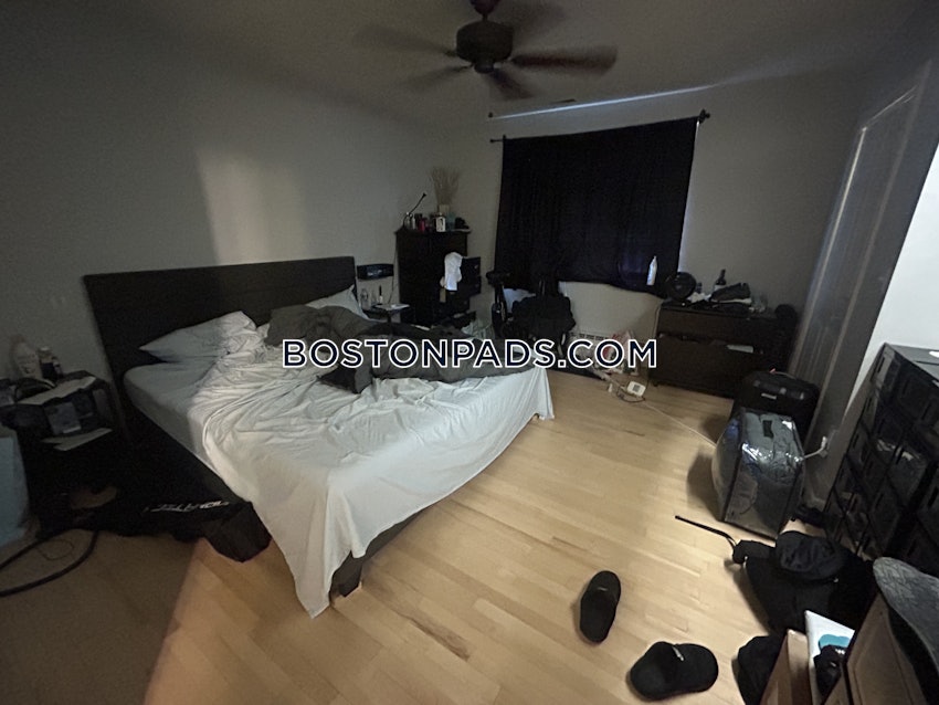 BOSTON - WEST ROXBURY - 2 Beds, 2 Baths - Image 4