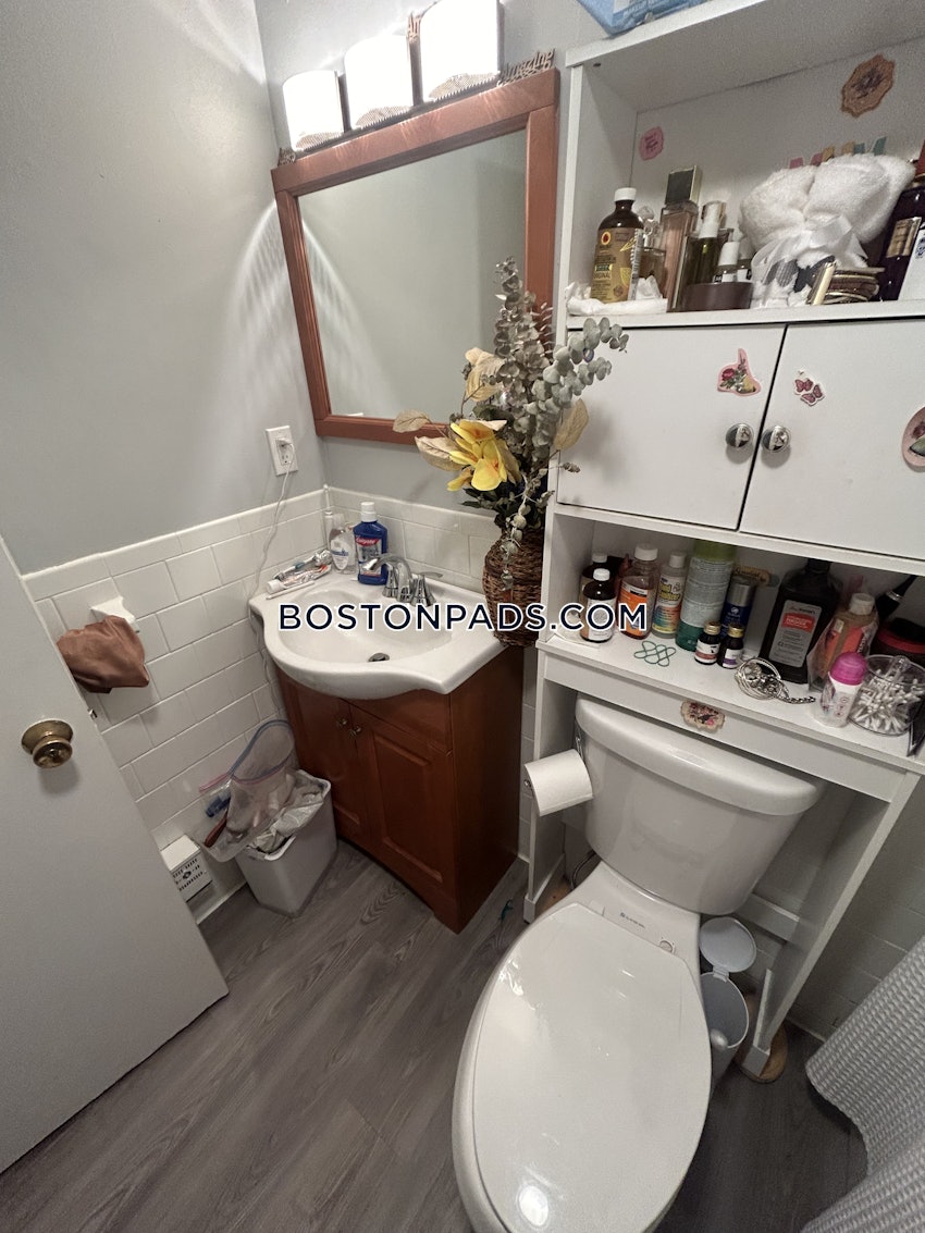 BOSTON - WEST ROXBURY - 2 Beds, 2 Baths - Image 6