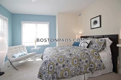 Washington St. Boston photo 7