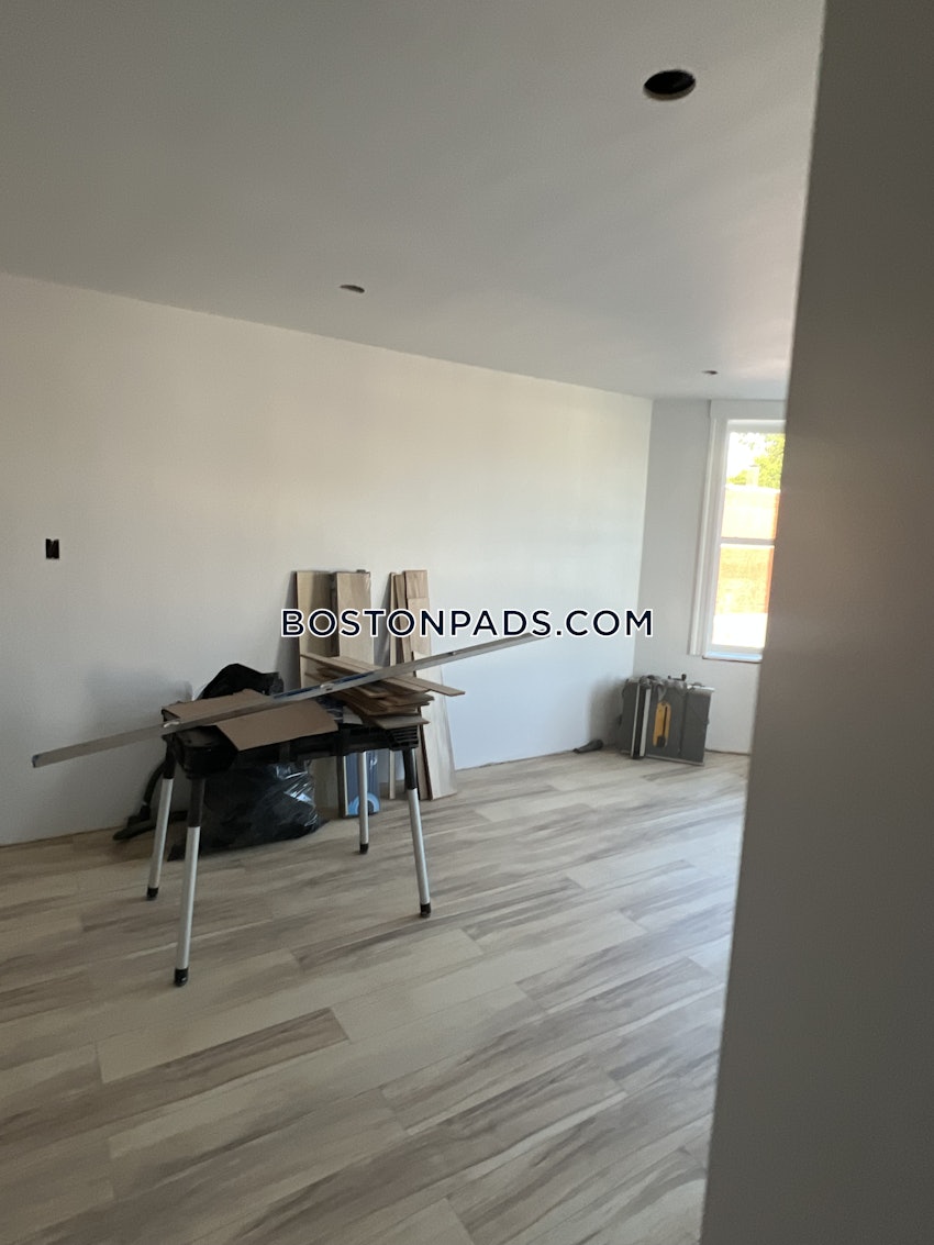 BOSTON - MISSION HILL - 2 Beds, 1 Bath - Image 10