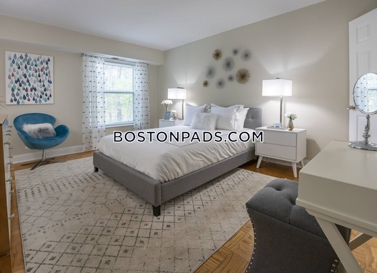 Walpole St., Norwood