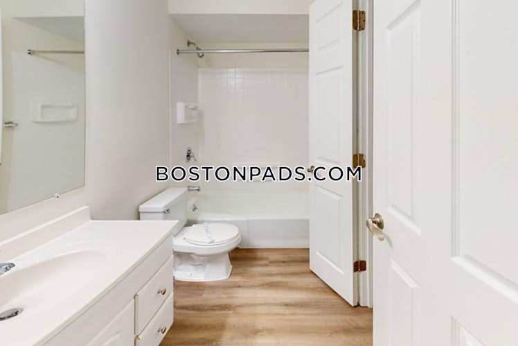 Walpole St., Norwood