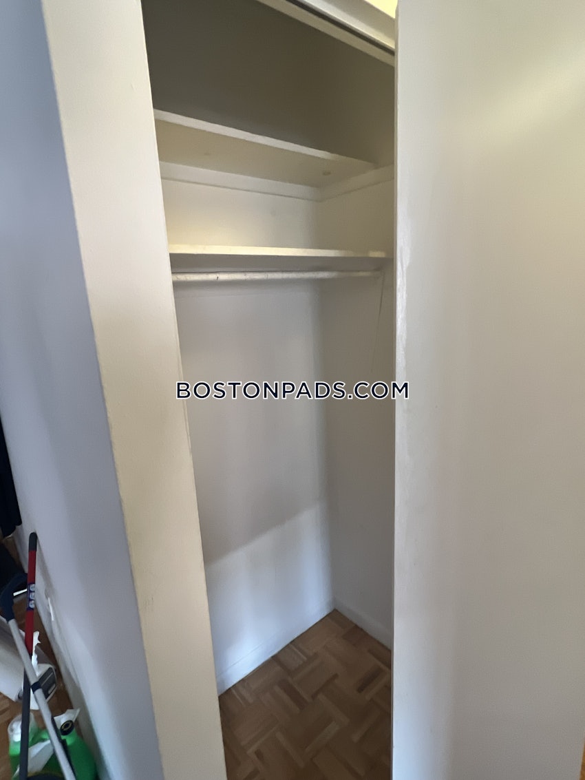 BROOKLINE- COOLIDGE CORNER - 1 Bed, 1 Bath - Image 17