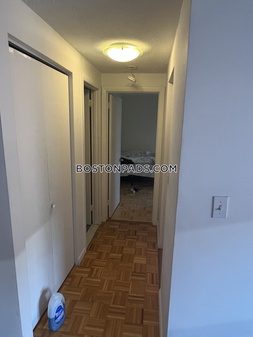 BROOKLINE- COOLIDGE CORNER - 1 Bed, 1 Bath - Image 15