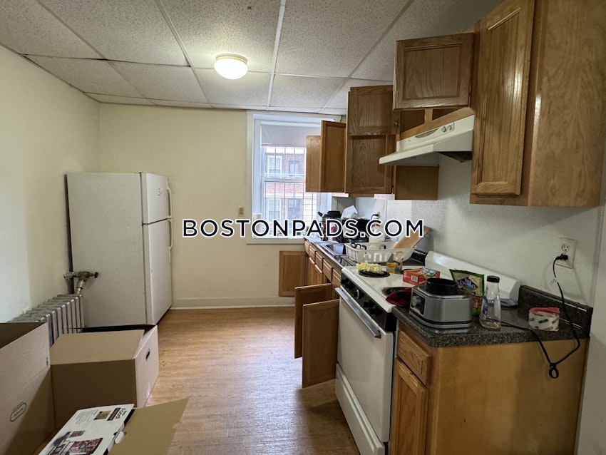 BOSTON - BRIGHTON- WASHINGTON ST./ ALLSTON ST. - 1 Bed, 1 Bath - Image 3