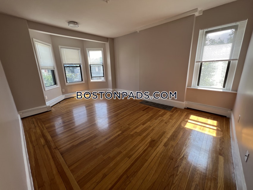 BOSTON - DORCHESTER - DUDLEY STREET AREA - 3 Beds, 1 Bath - Image 6