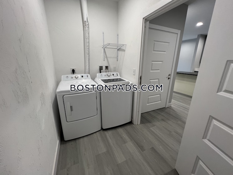 Highland Ave., Randolph