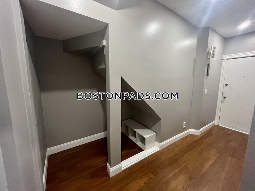 BOSTON - EAST BOSTON - BREMEN ST. PARK/AIRPORT STATION - 2 Beds, 1 Bath - Image 1