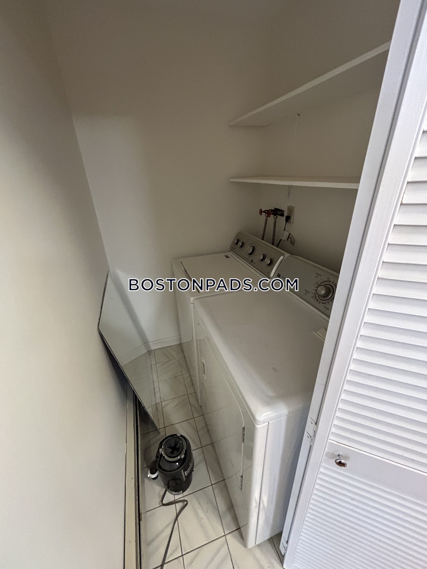 BOSTON - JAMAICA PLAIN - ARBORETUM - 3 Beds, 3.5 Baths - Image 12