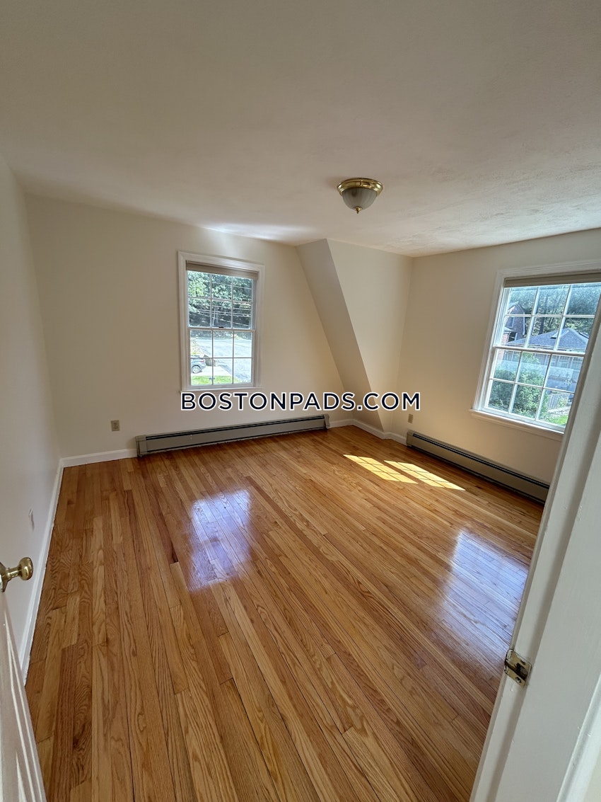 BOSTON - JAMAICA PLAIN - ARBORETUM - 3 Beds, 3.5 Baths - Image 5