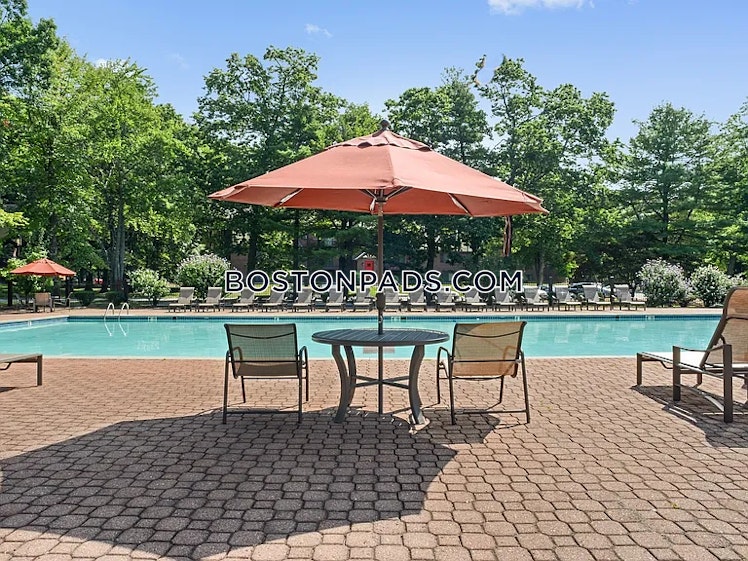 Royal Crest Dr., North Andover