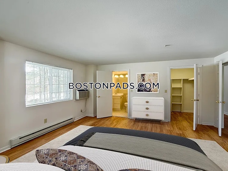 Royal Crest Dr., North Andover