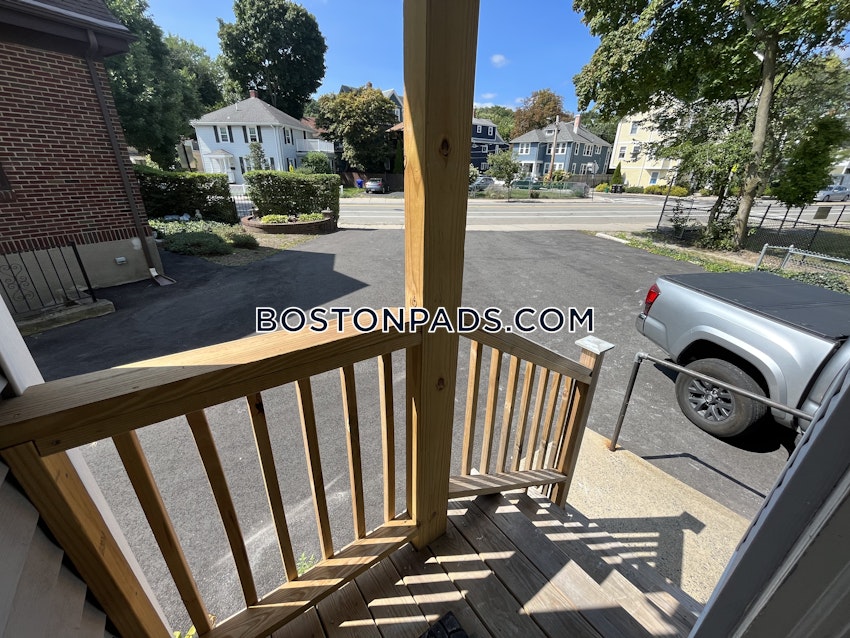 BROOKLINE - BROOKLINE HILLS - 3 Beds, 1 Bath - Image 3