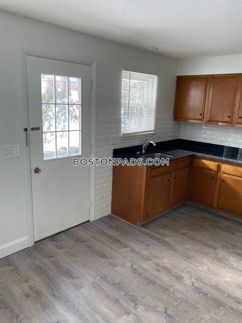 West St. Leominster photo 4