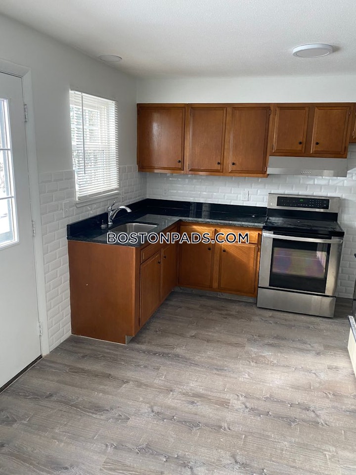leominster-apartment-for-rent-2-bedrooms-1-bath-1975-6090340 