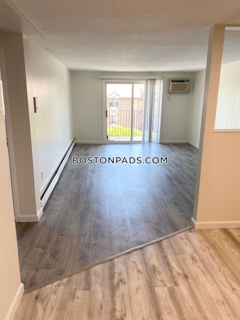 Princeton St. Leominster photo 6