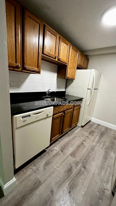 Princeton St. Leominster photo 7