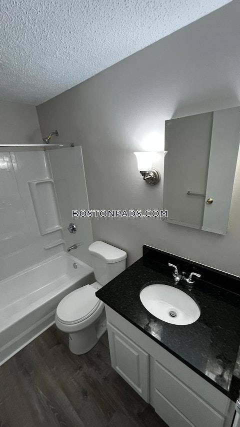 Princeton St. Leominster photo 8