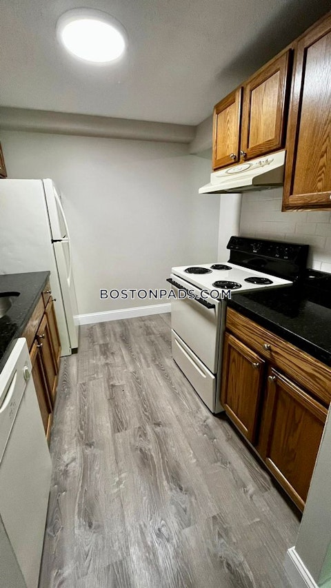 Princeton St. Leominster photo 4