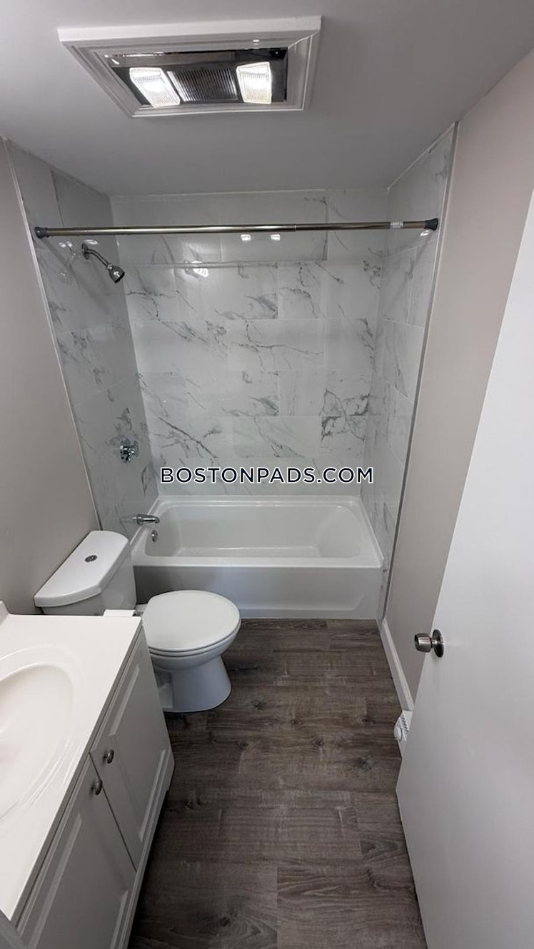 Thompson Rd., Webster