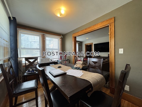 South Crescent Circuit Boston photo 27