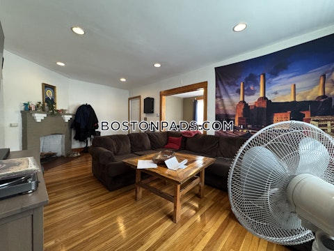 South Crescent Circuit Boston photo 2