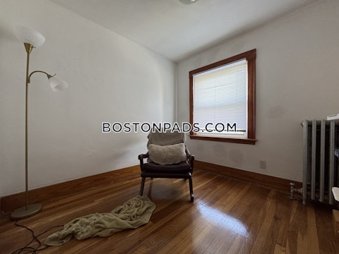 South Crescent Circuit Boston photo 26