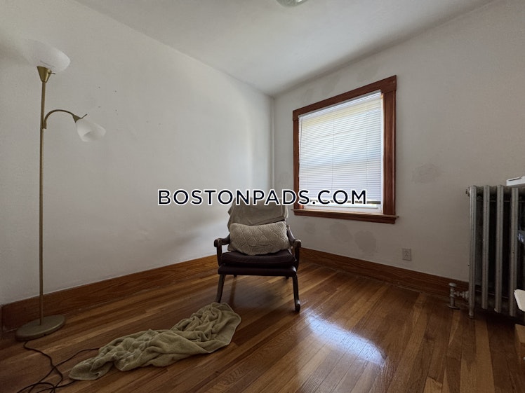 South Crescent Circuit, Boston