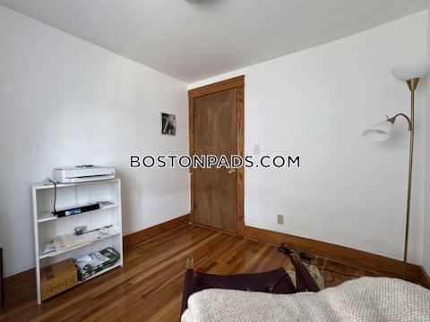 South Crescent Circuit Boston photo 25