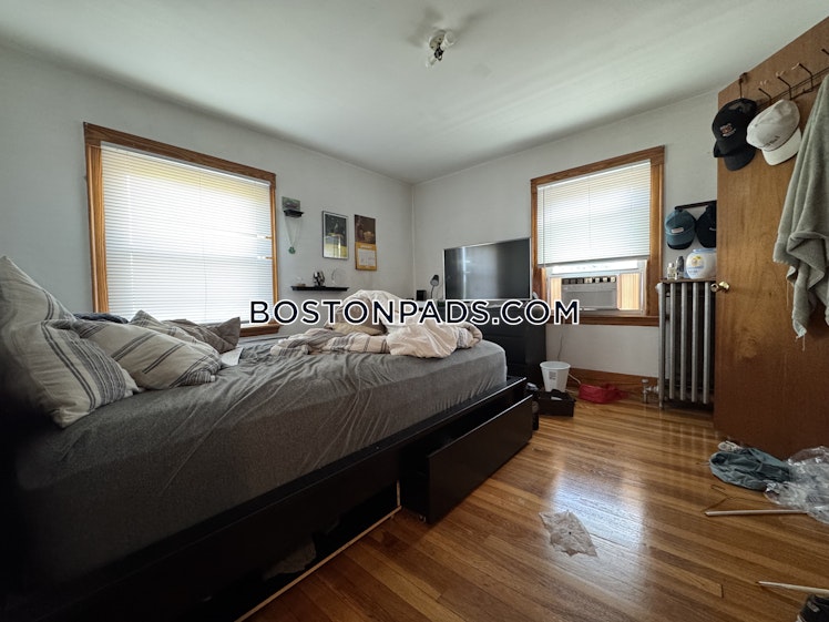 South Crescent Circuit, Boston