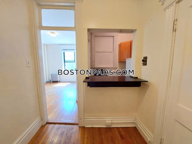 Boylston St., Boston