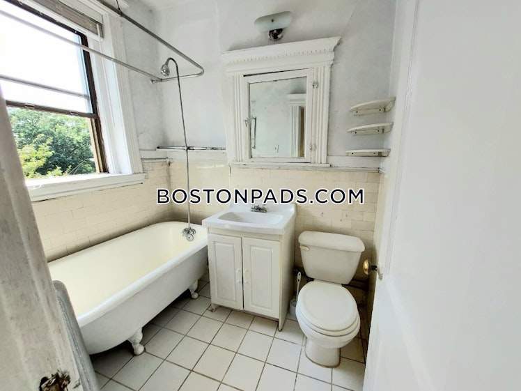 Boylston St., Boston