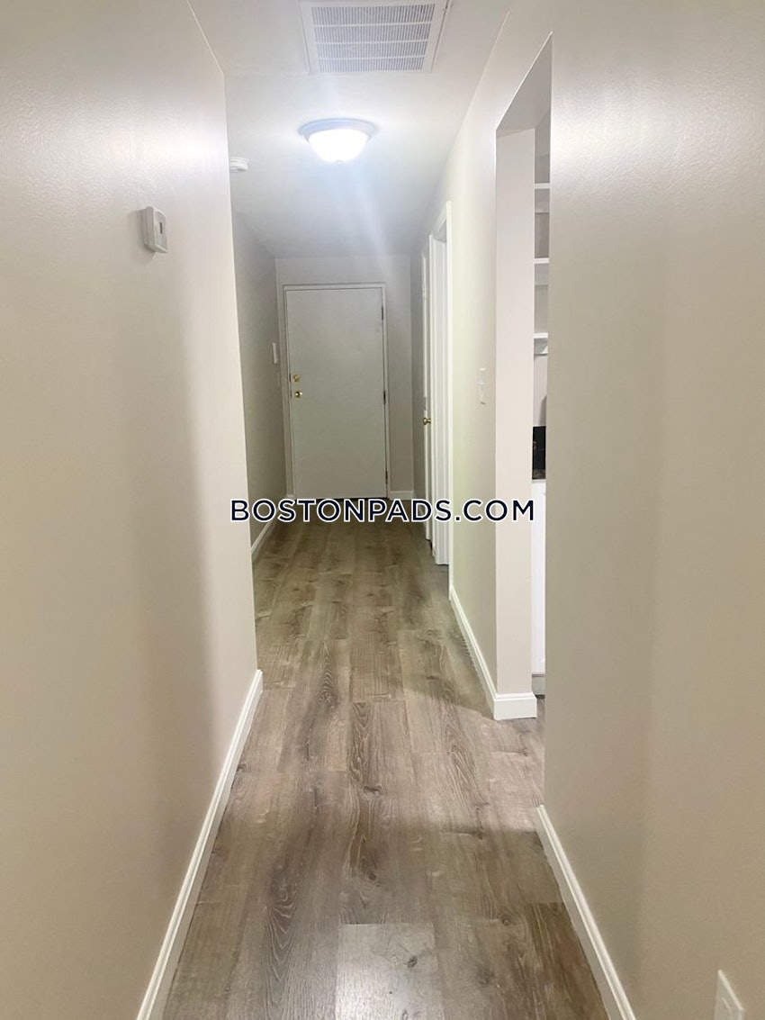 FALL RIVER - 2 Beds, 1 Bath - Image 5