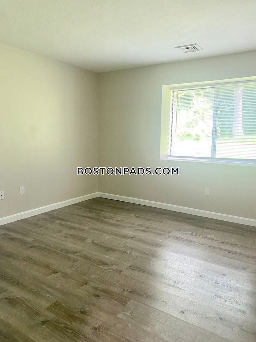 FALL RIVER - 2 Beds, 1 Bath - Image 3